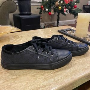 Gucci casual shoes size 8.5